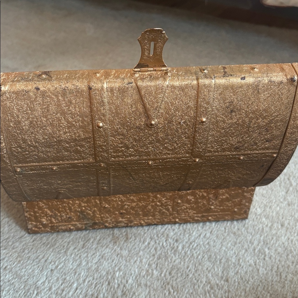VINTAGE 1930'S KENNEDY MFG & CO. METAL TREASURE CHEST VAN WERT OHIO - Picture 4 of 8